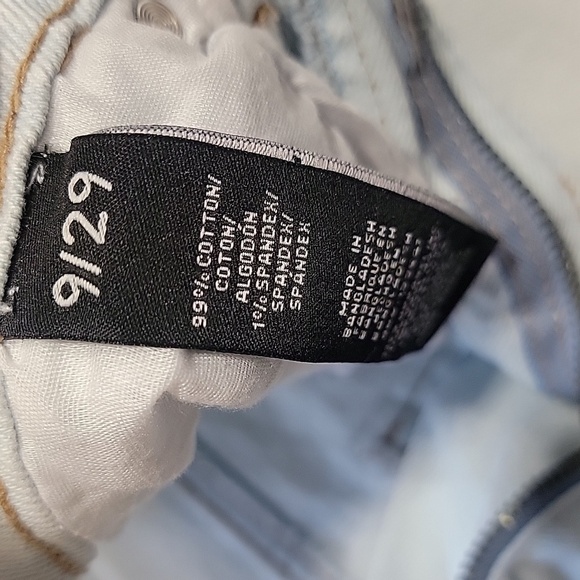 Kendall + Kylie Size 9/29 The Icon Short, Light Wash Denim Shorts - Picture 12 of 12